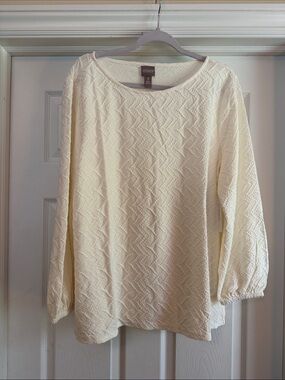 Chico's White Textured Tunic Top